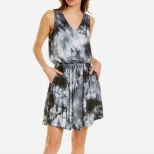 Sweaty Betty Take it Easy Sleeveless Drop Waist Dress (Size XS)